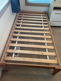 Twin size bed