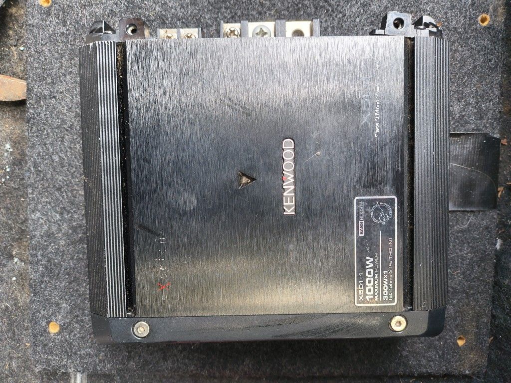 Kenwood 1000w Amp