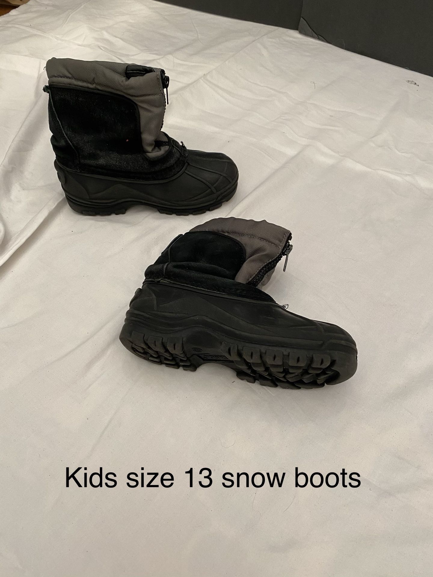 Kids size 13 snow boots