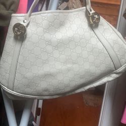 Authentic Cream Gucci  Handbag