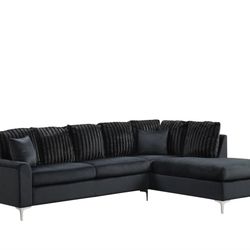 Christina Sectional (Black)