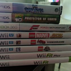 Video game bundle - Nintendo DS, Wii, Wii U, & Xbox360