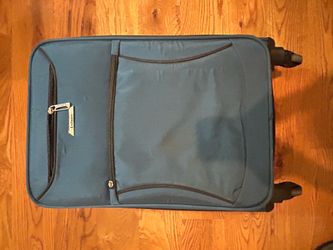 Carry on 21inch suitcase