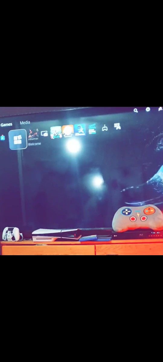 70 Inch Vizio Smart TV PS5 Sound Bar