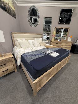 4 PC KING BEDROOM SET