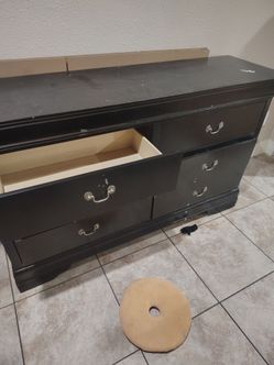 dresser
