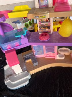 Fisher price Barbie dream house