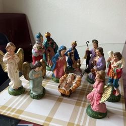 🎅Excellent Condition Vintage 1950 11 Pzs Small Nativity SALE. $50 🎈