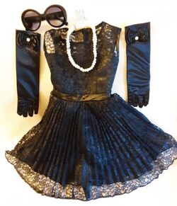 4t Girls Halloween photo shoot outfit Audrey Breakfast at Tiffanys