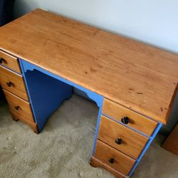 Small Desk Or Dresser