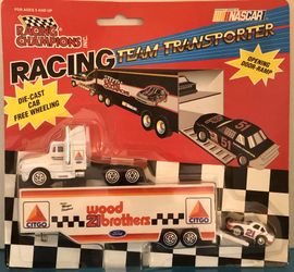 1:87 Racing Champions 1994 #21 Morgan Shepherd Wood Brothers Team Transporter.