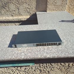 HP 1820-24G-PoE+ Switch J9983A