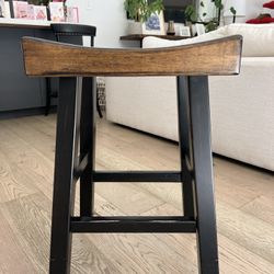 4 WOODEN BAR STOOLS FOR SALE!!!! 