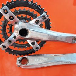 Shimano XTR M960 Crankset With Bottom Bracket