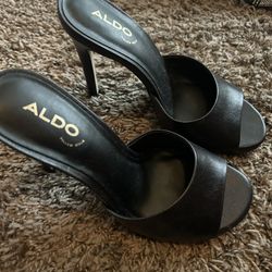 Black Aldo Heels