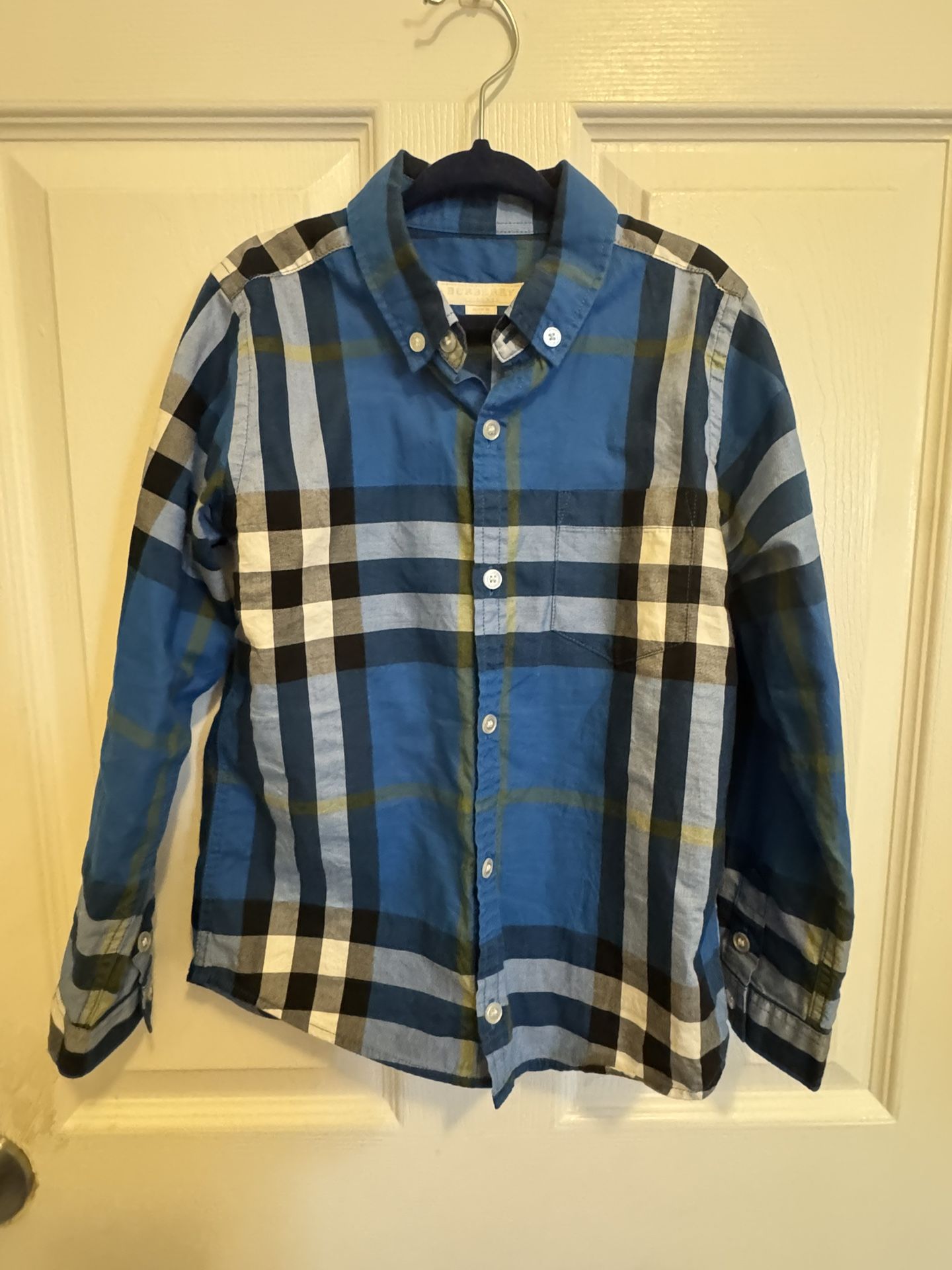 EUC Size 6Y Boys Blue Burberry Button down