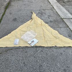 Love Story 3m x 3m x 3m Triangle Shade Sail – Sand – New in Bag – Includes Hardware  Description: Love Story triangular shade sail in sand color, size