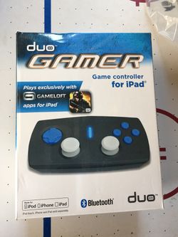 Game controller for iPad