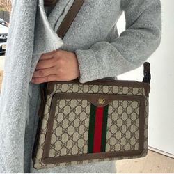 Authentic Vintage Gucci GG Monogram Supreme Sherry Web Ophidia Accordion Shoulder Bag