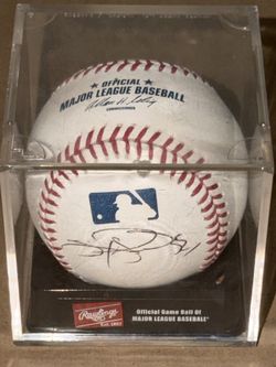 Auto baseballs