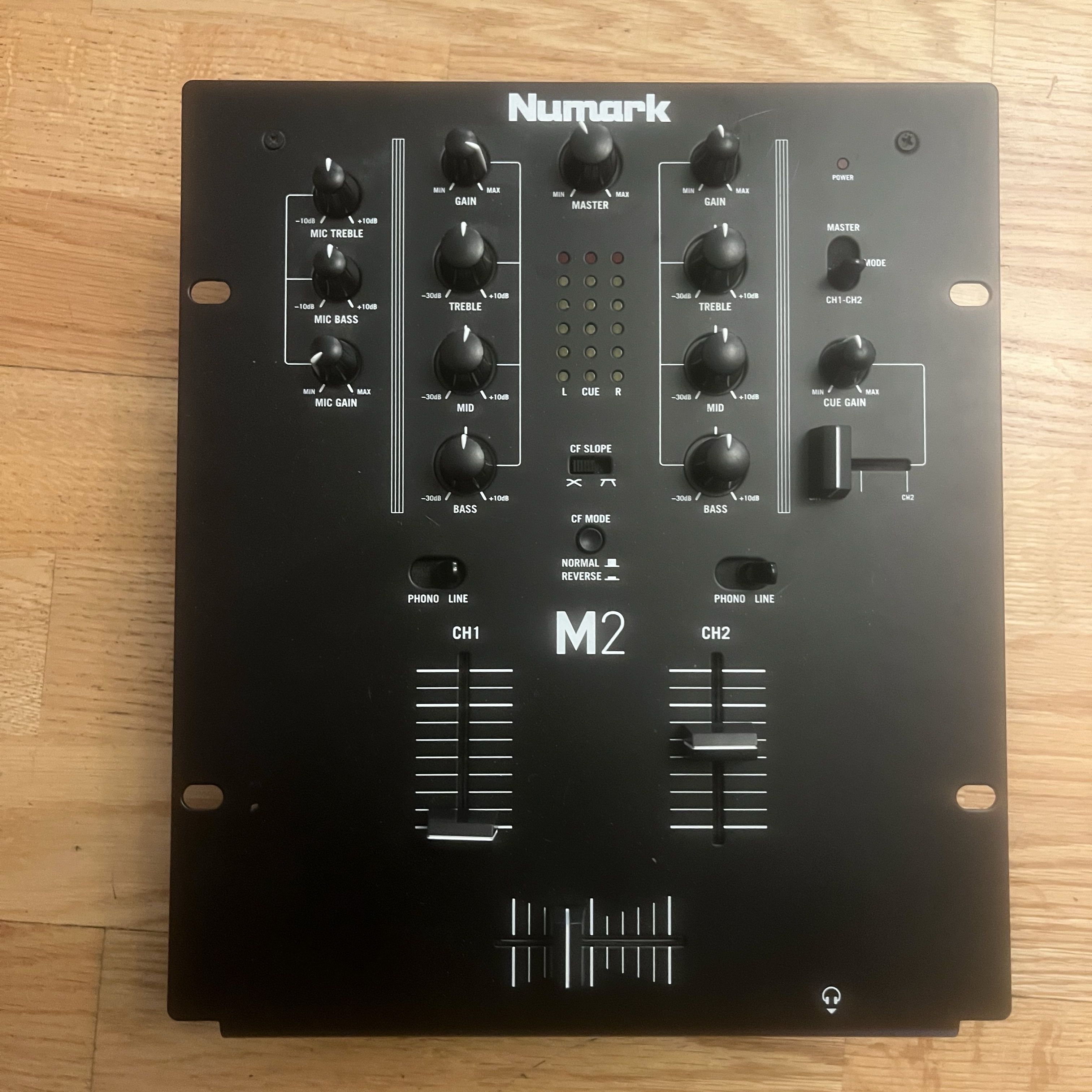 Numark M2 Professional DJ Mixer