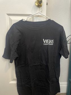 Viejas Casino Mens Black Shirt