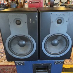 Pair Of M Audio Bx8a Studio monitors
