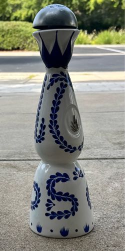 azul reposado tequila bottle