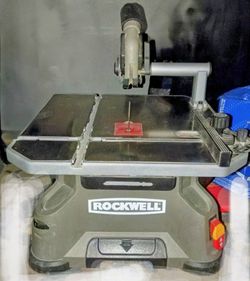 Rockwell blade runner portable table saw