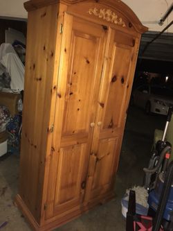 Tv holder/ dresser
