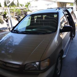 2001 Toyota Sienna