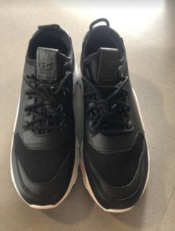 Mens puma r-system shoes size 9