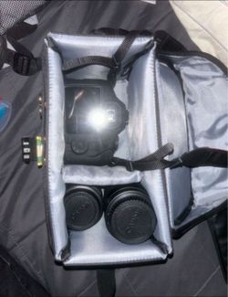 Canon Rebelt T7 NEGOTIABLE