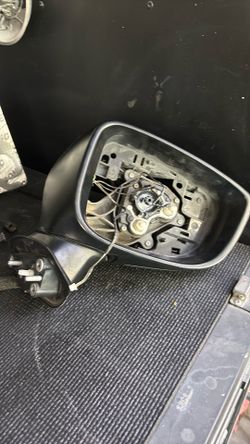2016 Mazda 3 side mirror