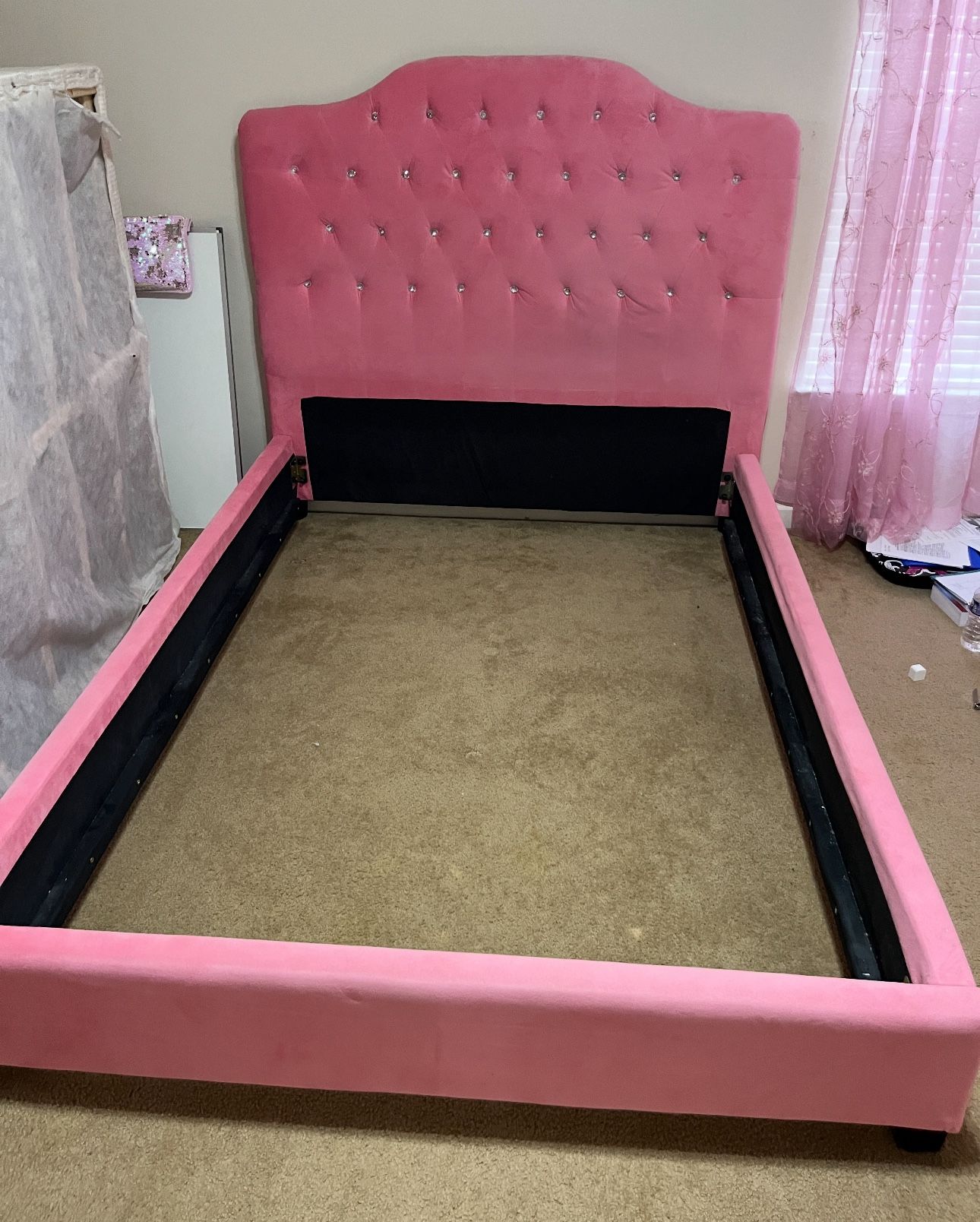 Girl’s Full Size Pink Pin Cushion Bed 