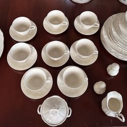 Wedgwood Queens Shape Set