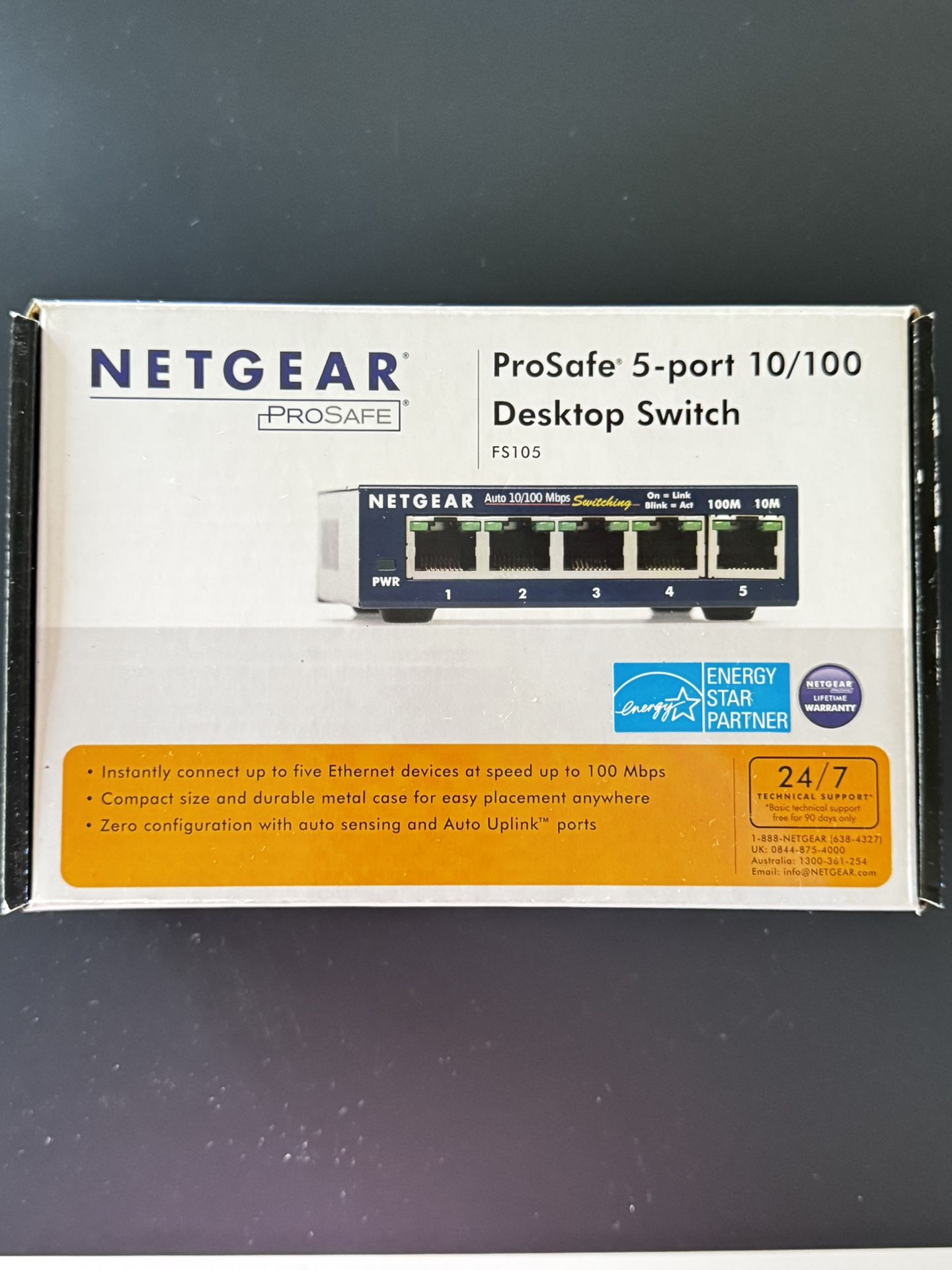 *New* NETGEAR ProSafe Model FS105 5-Port 10/100 Desktop Switch
