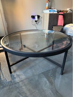Round glass table