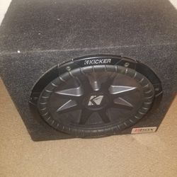 12" Kicker sub 1200w Kenwood Amp