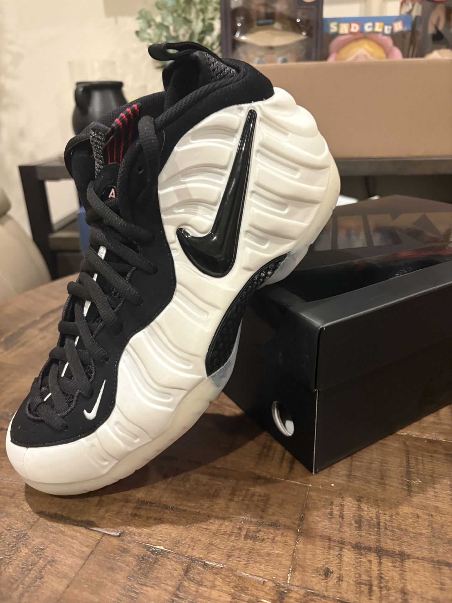 Sizes 9.5M & 11M Nike Air Foamposite Pro Pearl (2025)