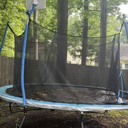 Trampoline 