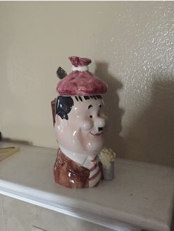 vintage collectible porcelain beer mugs (Hardy)