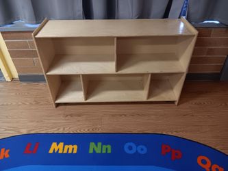 NICE FIVE CUBBY HOLE DAYCARE FURNITURE FOR SALE