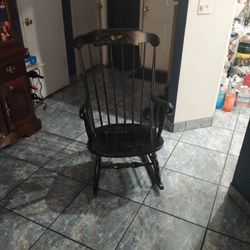 Vintage Rocking Chair 