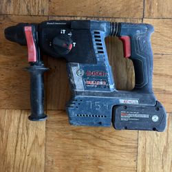 Bosch 18-volt 8 -Amp SDS-Plus SDS-plus Variable Speed Cordless Rotary Hammer Drill