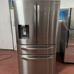 Samsung 4 door refrigerator in perfect condition working at 💯 dimensions W x D (with handles) x H (with hinges) 35 ⅜ x 31 x 70 W x D (without doors) 