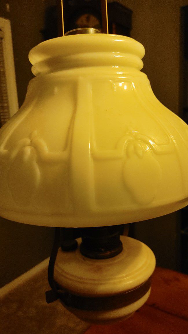 Antique Kerosene Hanging Lamp.