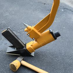 BOSTITCH MIII Flooring Nailer