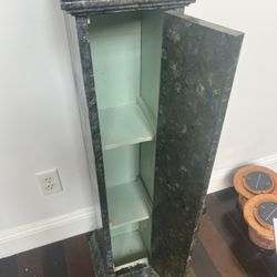 Standing Cabinet 