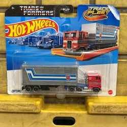 HOT WHEELS OPTIMUS PRIME